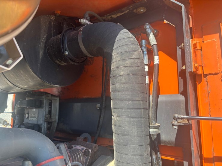2013-doosan-dl250tc-image-45