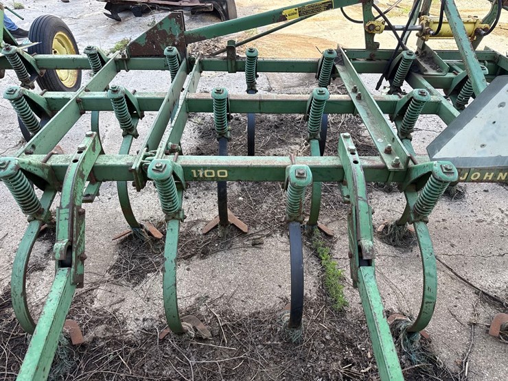 john-deere-1100-image-37