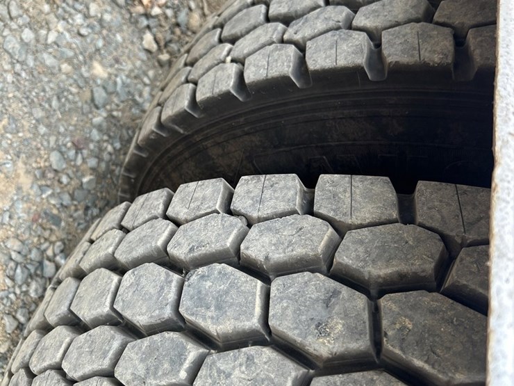 2005-caterpillar-c13-image-100