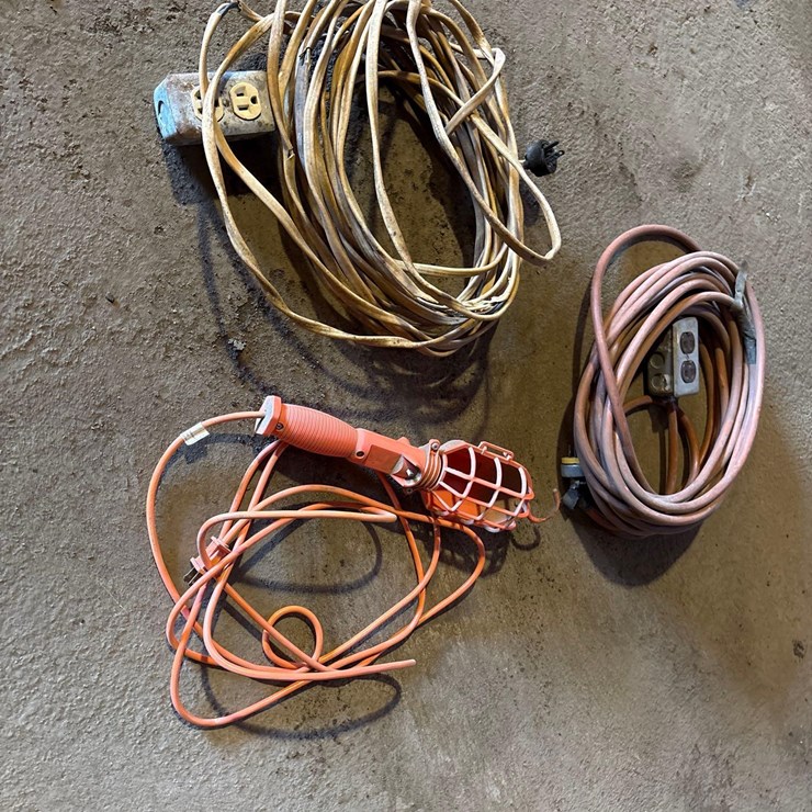 Extension Cords & Work Light