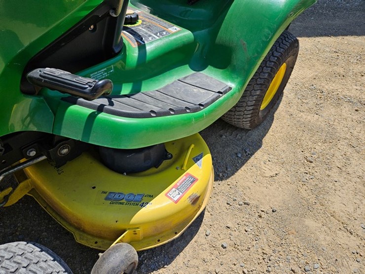 john-deere-x300-image-18