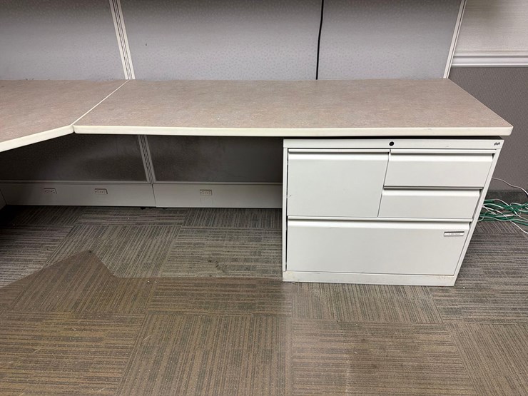 8’-x-10’-sectional-desk-with-back-wall-image-4