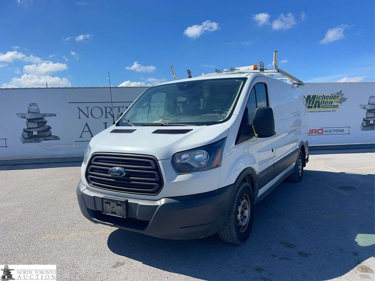 2018-ford-transit-image-1