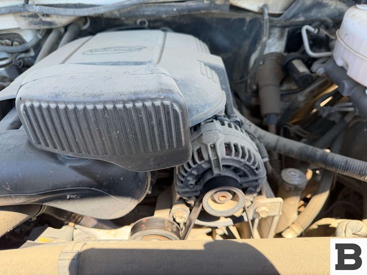 2013-chevrolet-silverado-3500-image-33