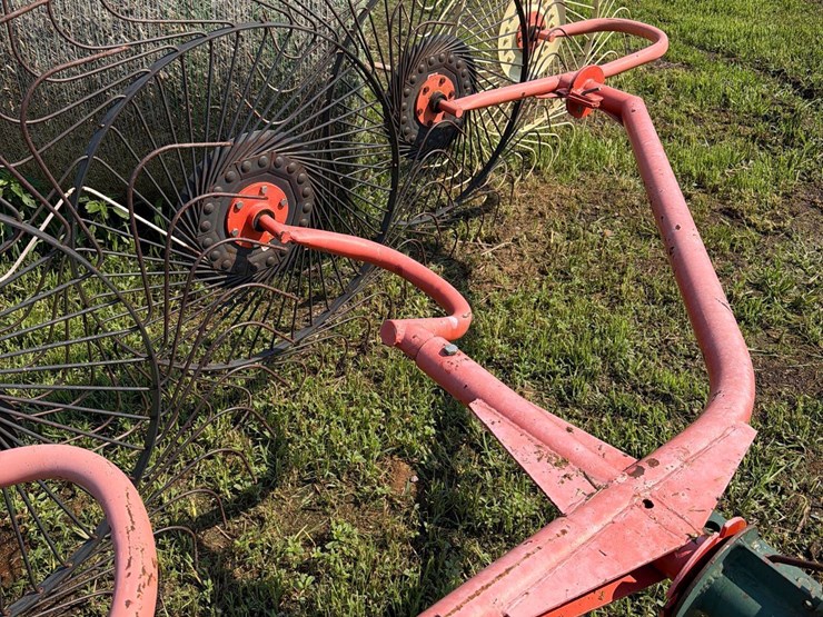 5-wheel-3pt-rake-image-9