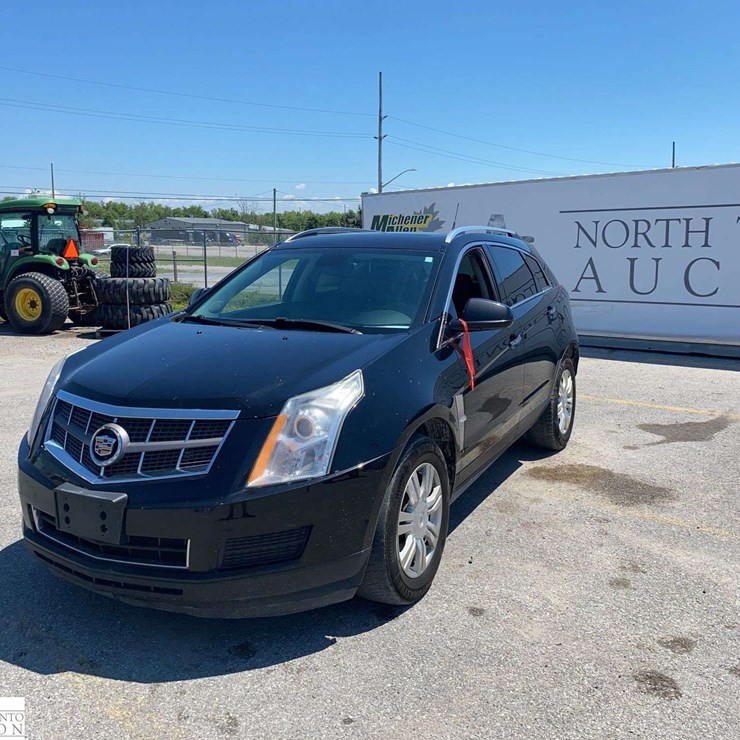 CADILLAC SRX