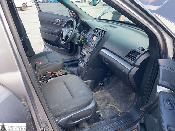 ford-explorer-image-16