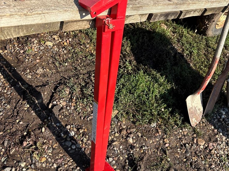 t-post-puller-image-4