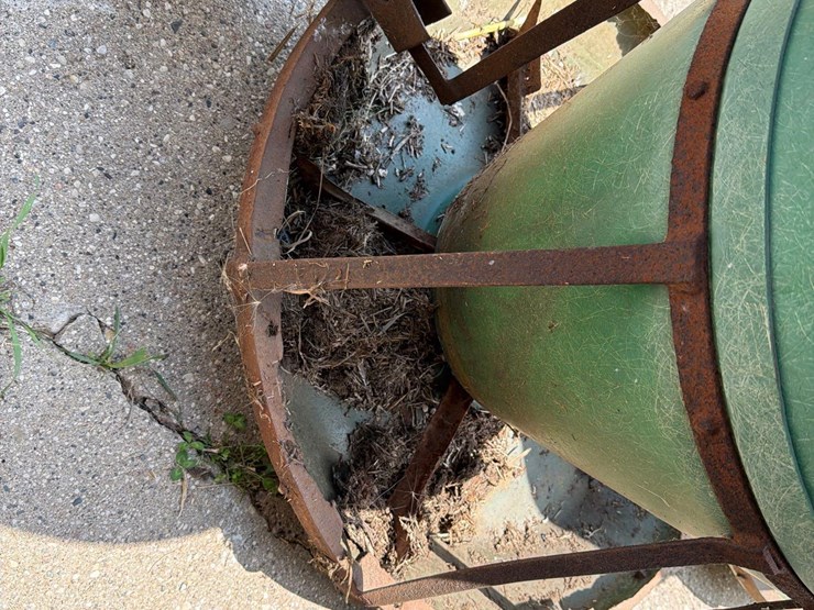 3-osborne-hog-feeders-image-10