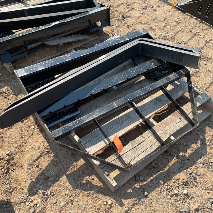 #18359 • Unused 2026 Mower King Skid Steer Forks (Princeton, MN)