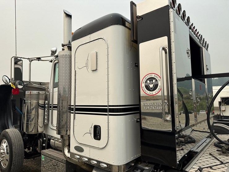2007-peterbilt-379-image-51