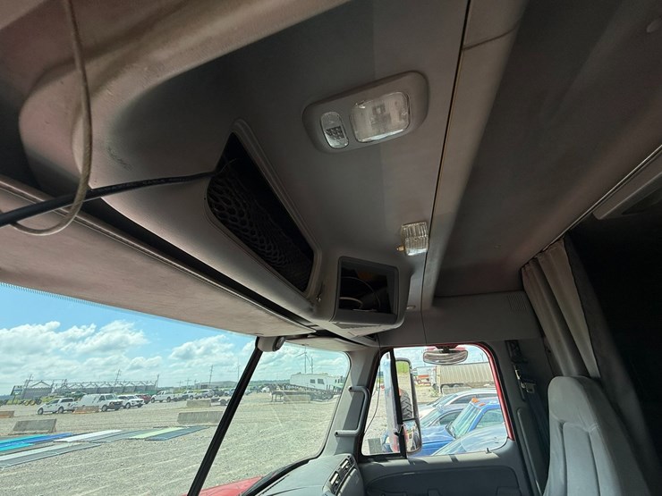 #47453-•-inop-2007-freightliner-columbia-t/a-truck-tractor-1fuja6cy07lx38975-inv#-47453-image-15