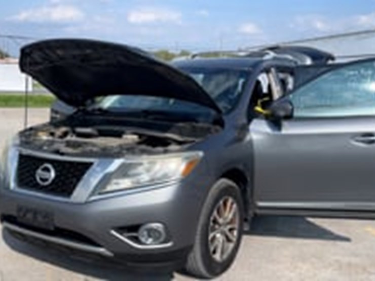 2015-nissan-pathfinder-image-9
