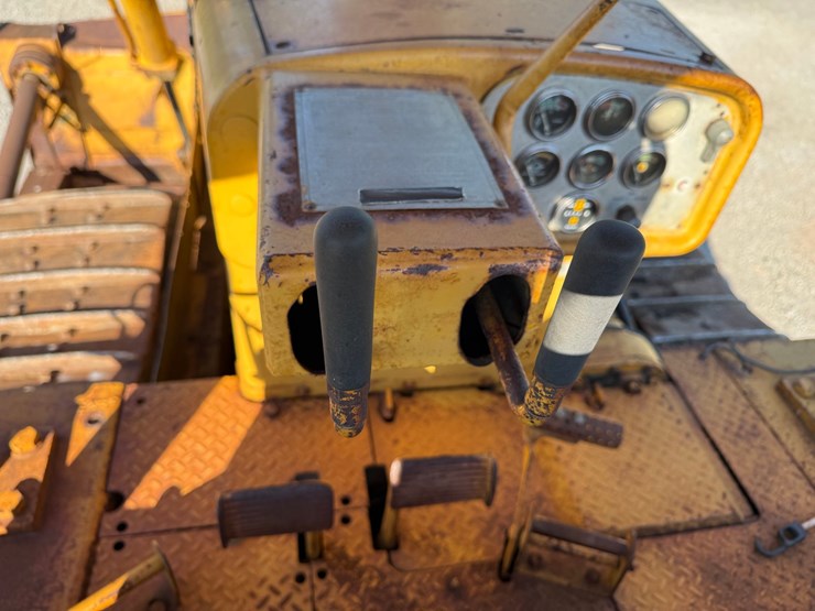 caterpillar-d8h-image-38