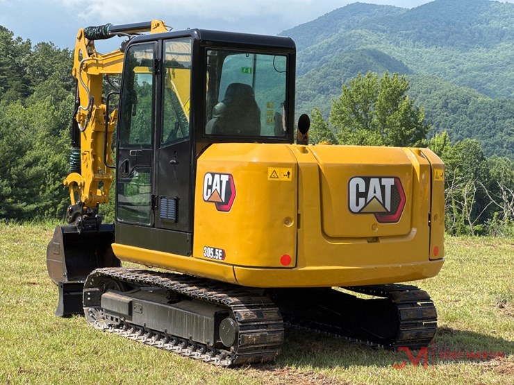 caterpillar-305.5e2-image-1