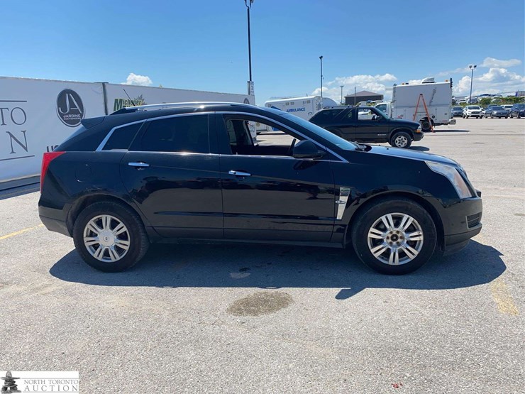 cadillac-srx-image-4