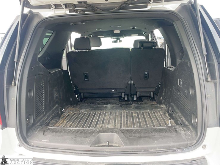 2022-chevrolet-tahoe-image-19