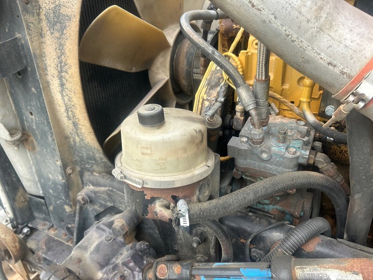 2005-caterpillar-c13-image-47