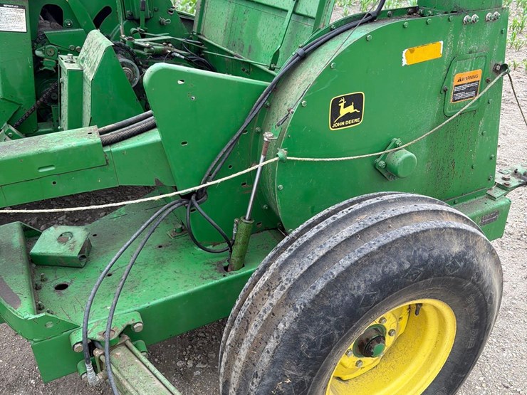 john-deere-3970-image-8