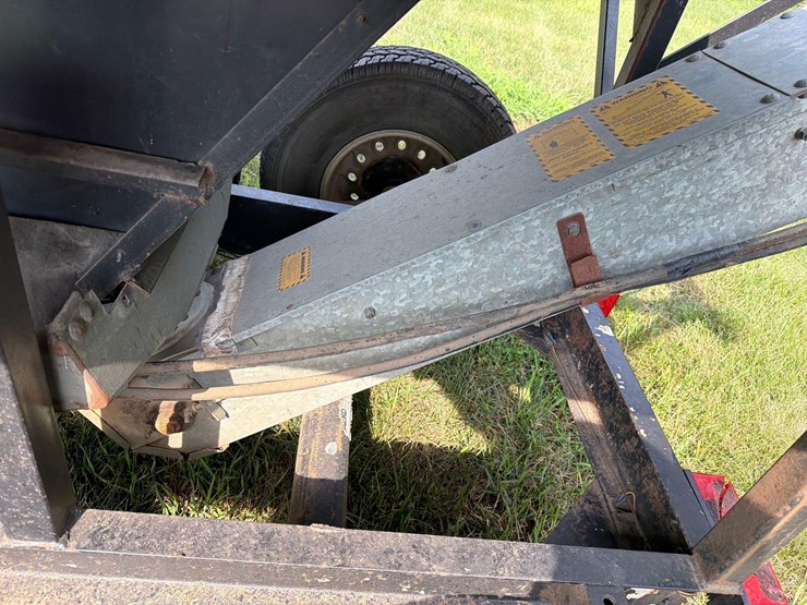 homemade-2-tote-seed-tender-image-17