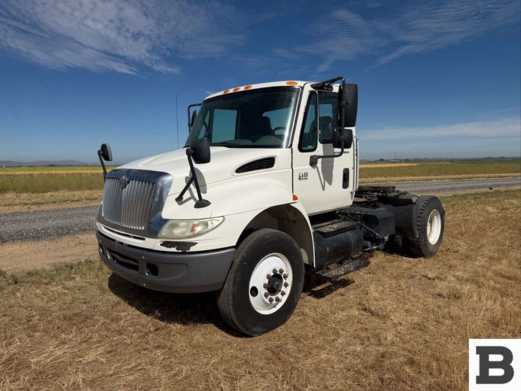 2006-international-durastar-4400-image-4