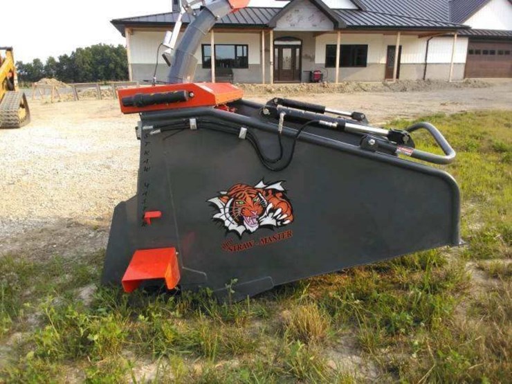 2023-mini-straw-master-smmi-4-bale-chopper-spreader-w/skid-loader-mounting-plate---like-new-image-6