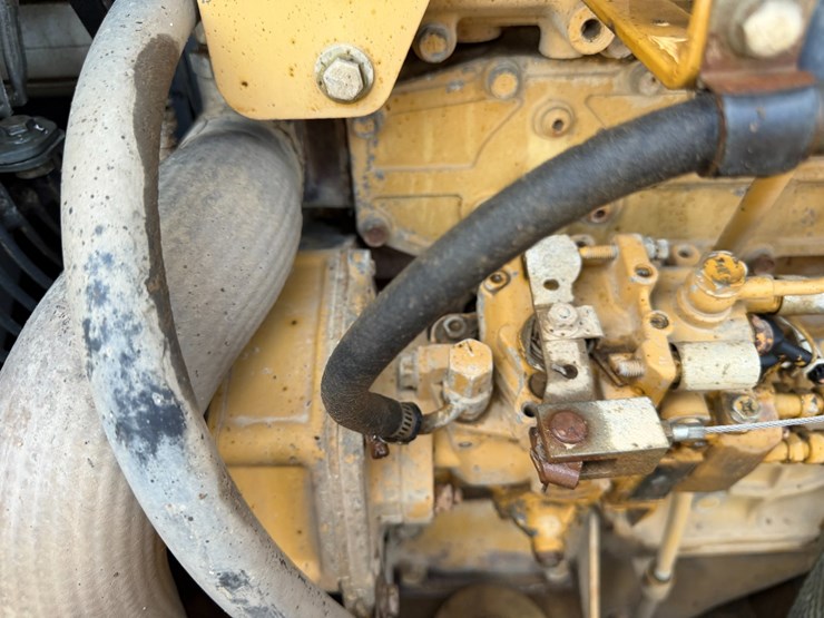 2005-caterpillar-d5g-image-60