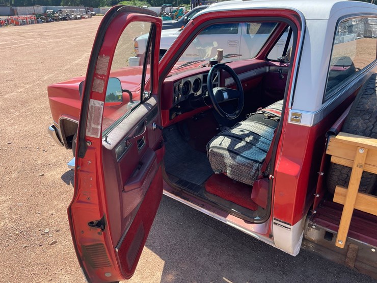 1981-chevrolet-c10-image-8