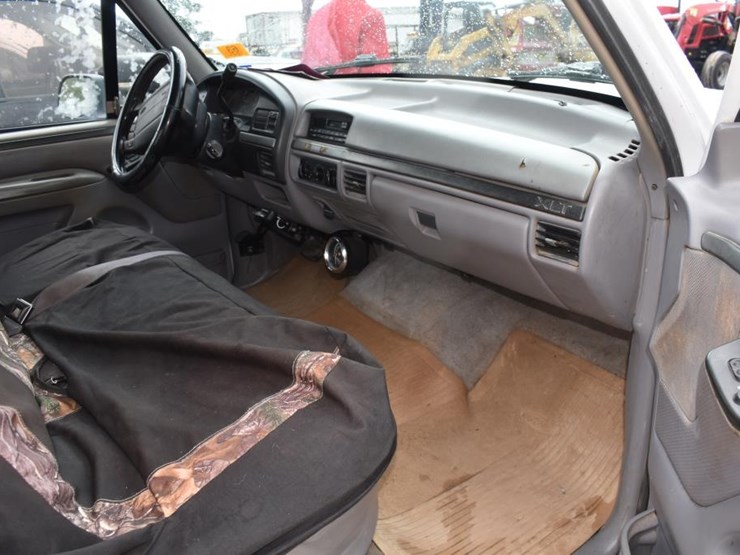 1995-ford-f150-image-13