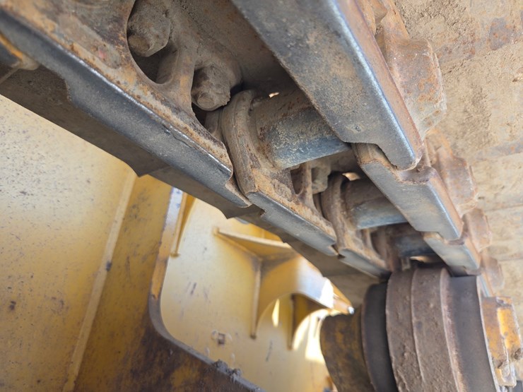 deere-650h-lt-image-47