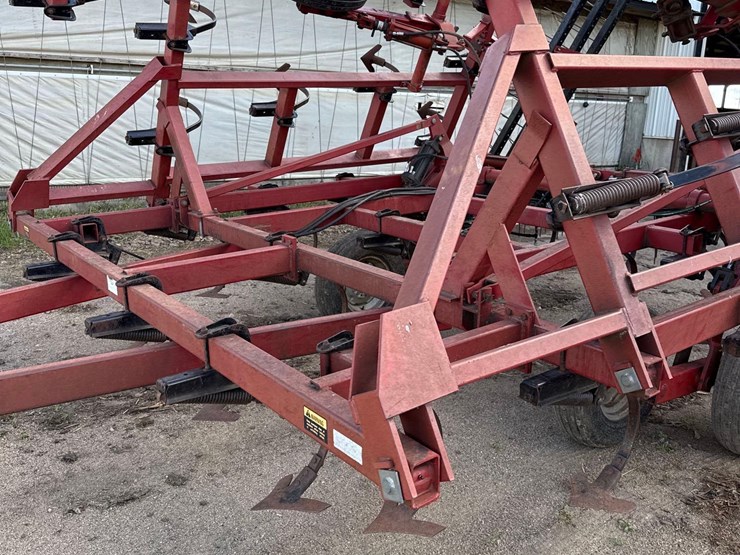 case-ih-4600-image-43