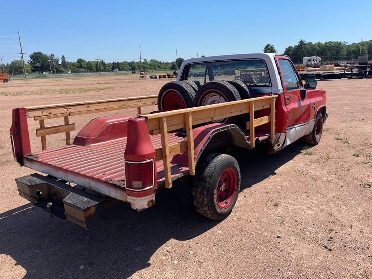 1981-chevrolet-c10-image-4