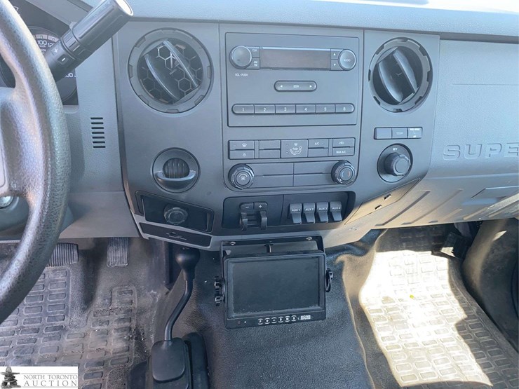 2012-ford-f550-image-13