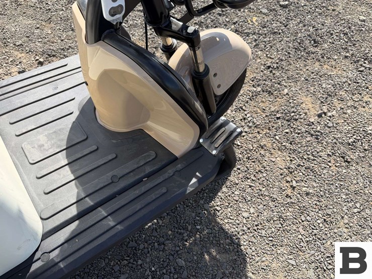 2026-sdlanch-irgc40-mini-golf-cart-image-13