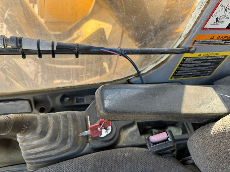 deere-230-lc-image-63