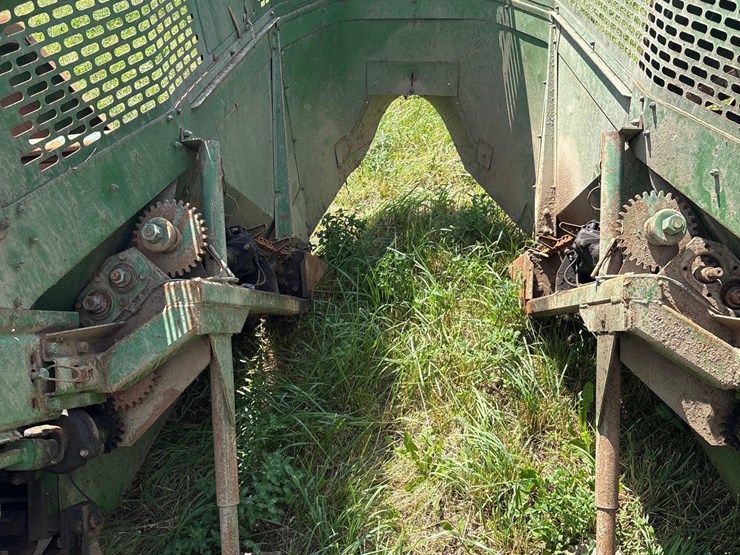 john-deere-237-image-23