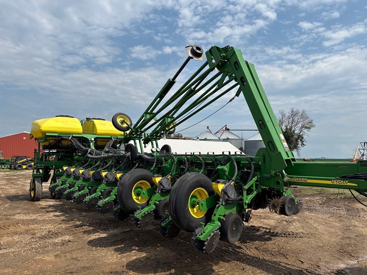 2006-john-deere-1770nt-image-4