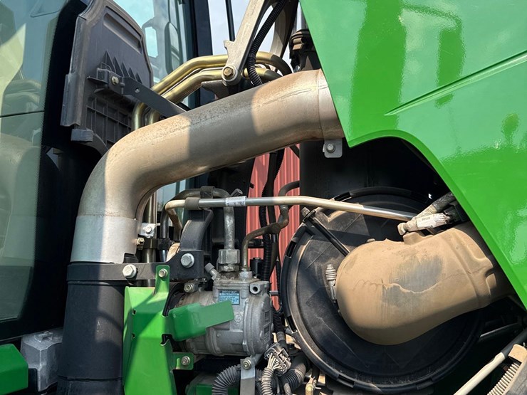 2013-john-deere-8235r-image-74