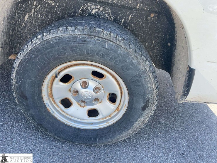 2015-dodge-1500-image-22
