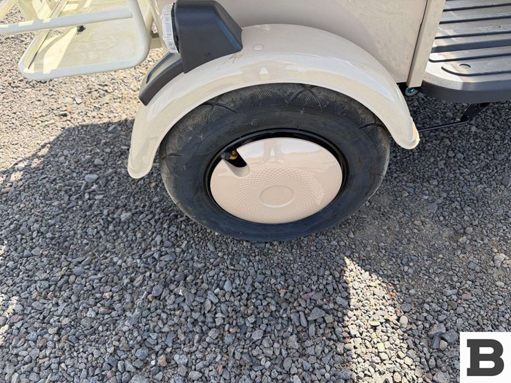 2026-sdlanch-irgc40-mini-golf-cart-image-10