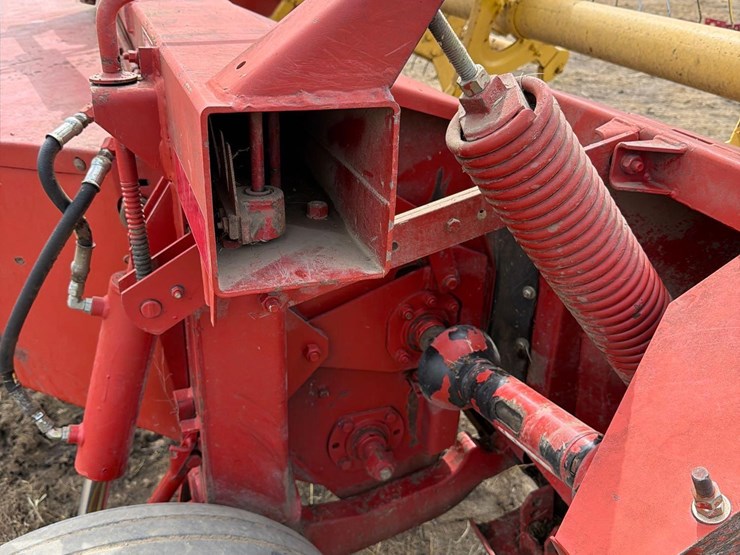 new-holland-499-image-23