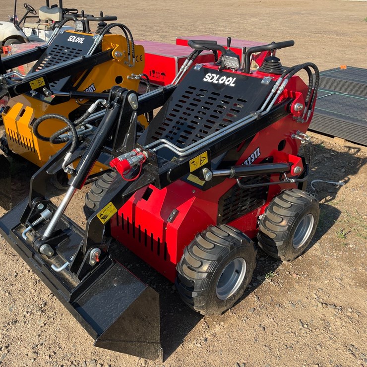 #18310 • 2026 SDLOOL Skid Steer Loader (Princeton, MN)