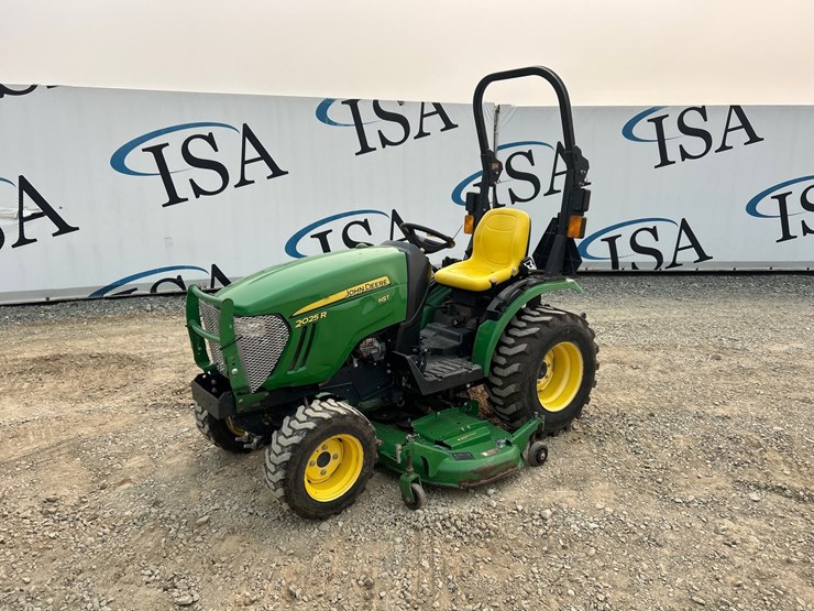 2014-john-deere-2025r-image-1