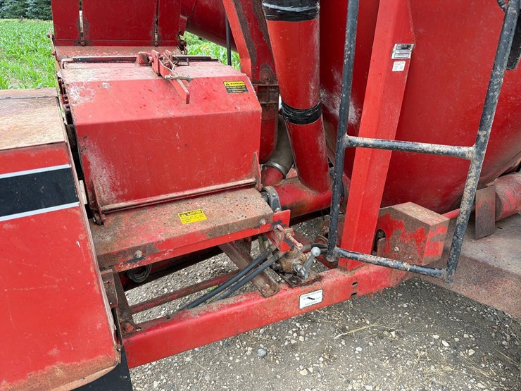 case-ih-1250-image-26