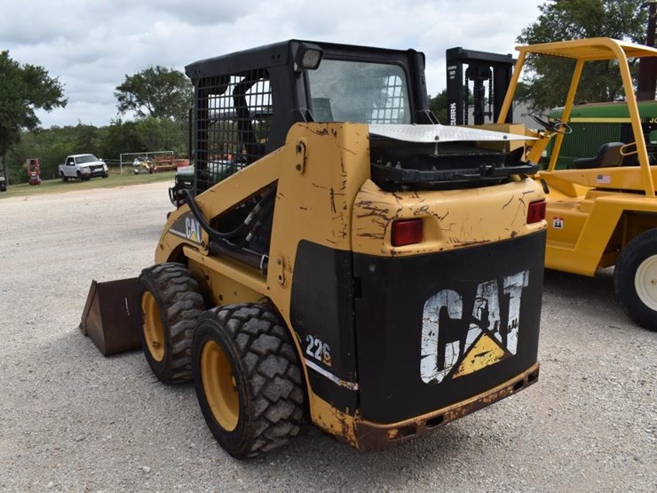 caterpillar-226-image-10