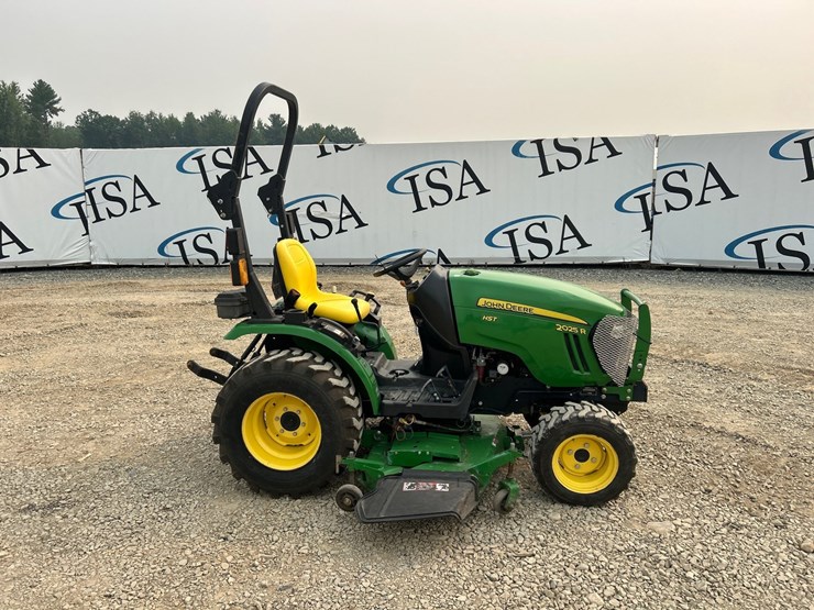 2014-john-deere-2025r-image-6