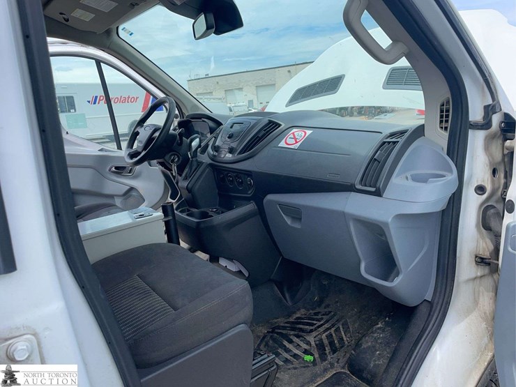 2016-ford-transit-image-17