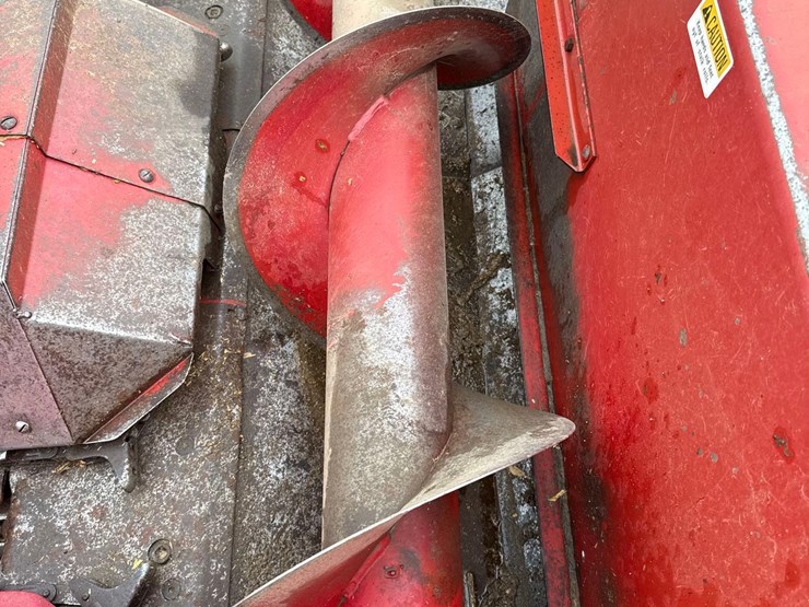 case-ih-844-image-11