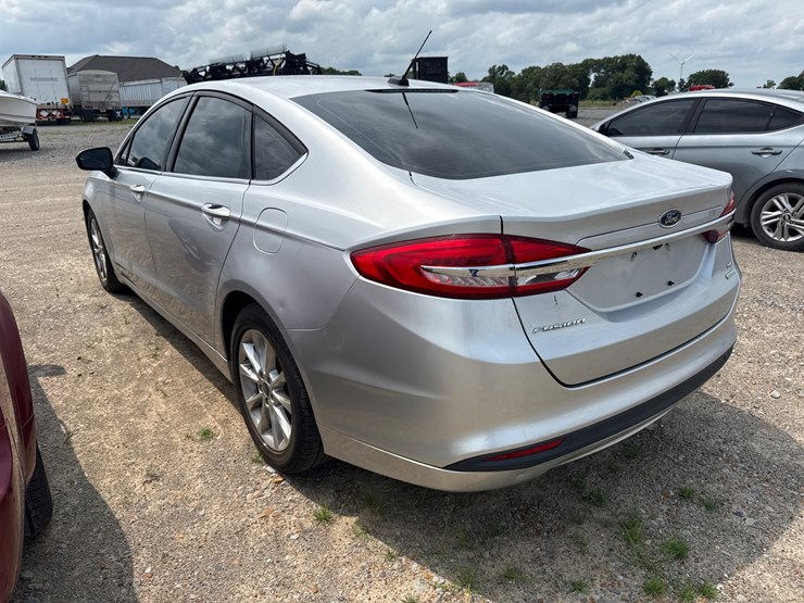 #48153-•-2017-ford-fusion-se-sedan-3fa6p0hd4hr287339-inv#-48153-image-7