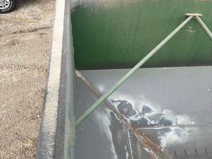ficklin-cr9600-grain-cart-image-31